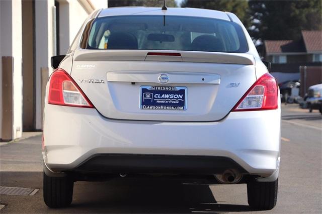 nissan-versa-2018-p-3n1cn7ap2jl883822image-7