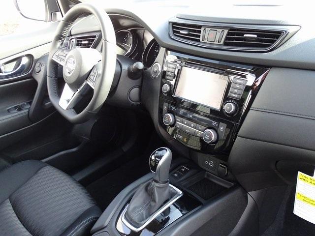 54027-3585-nissan-rogue-2020-22210