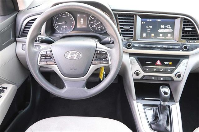 hyundai-elantra-2018-p-5npd84lf2jh214817image-12