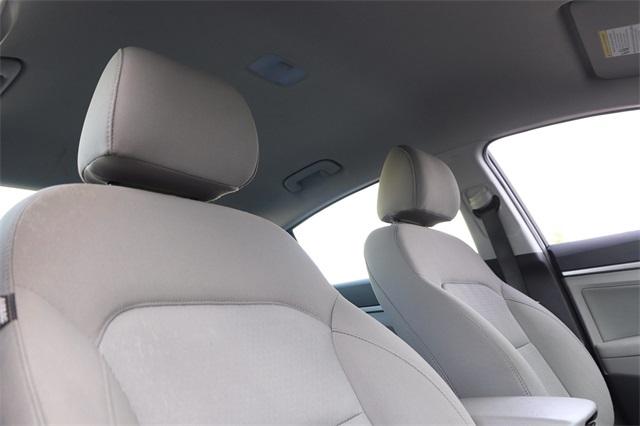 hyundai-elantra-2018-p-5npd84lf2jh214817image-15