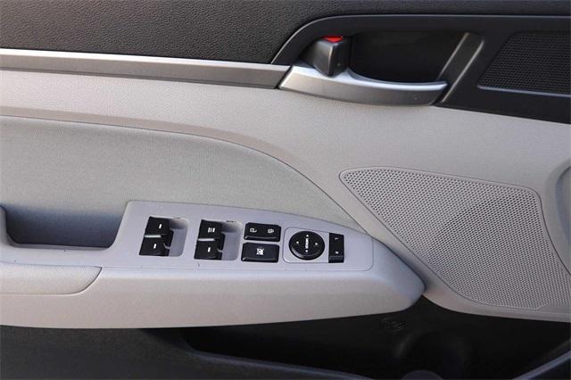 hyundai-elantra-2018-p-5npd84lf2jh214817image-9