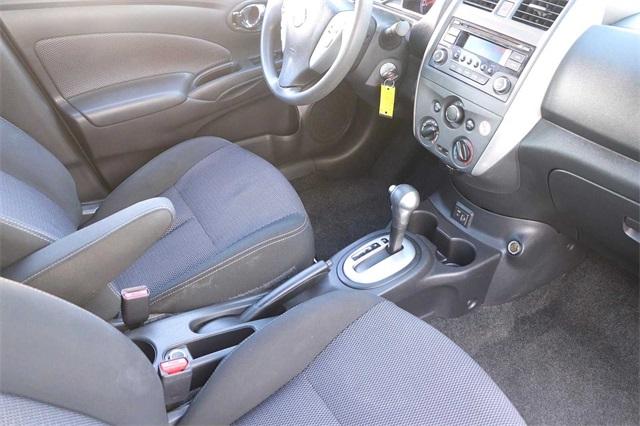 nissan-versa-2018-p-3n1cn7ap3jk405575image-14