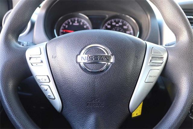 nissan-versa-2018-p-3n1cn7ap3jk405575image-20