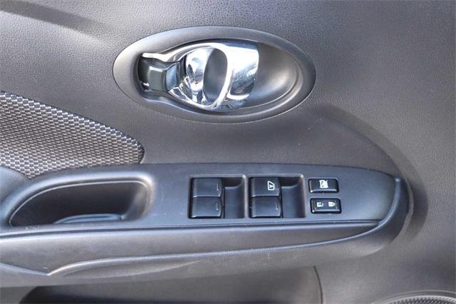 nissan-versa-2018-p-3n1cn7ap3jk405575image-9