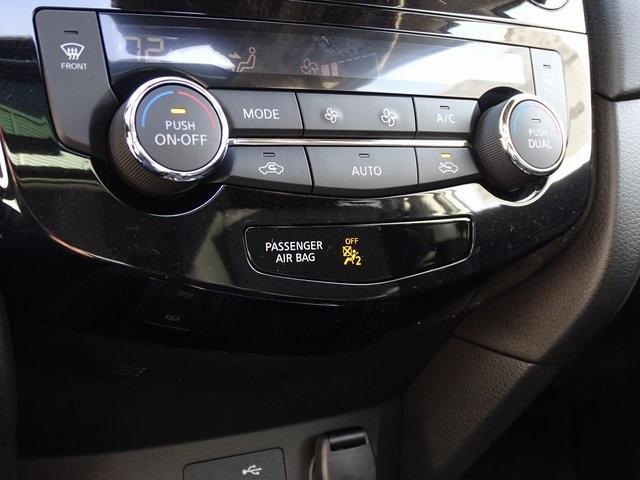 54052-3585-nissan-rogue-2020-22210