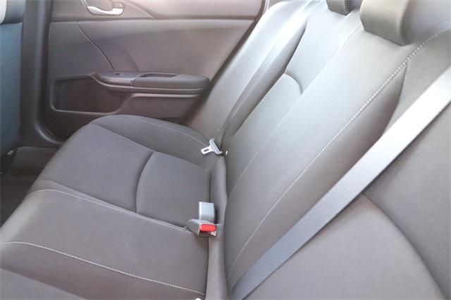 honda-civic-2017-p-2hgfc2f55hh568351image-10