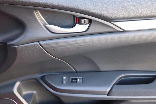 honda-civic-2017-p-2hgfc2f55hh568351image-16