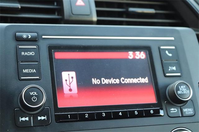 honda-civic-2017-p-2hgfc2f55hh568351image-17