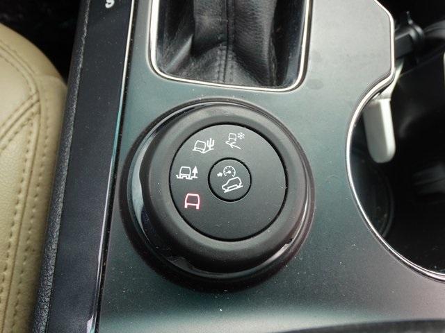 54083-3586-ford-explorer-2016-k8f