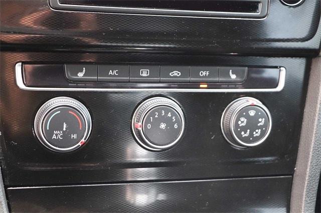 volkswagen-golfgti-2017-p-3vw447au1hm002121image-18