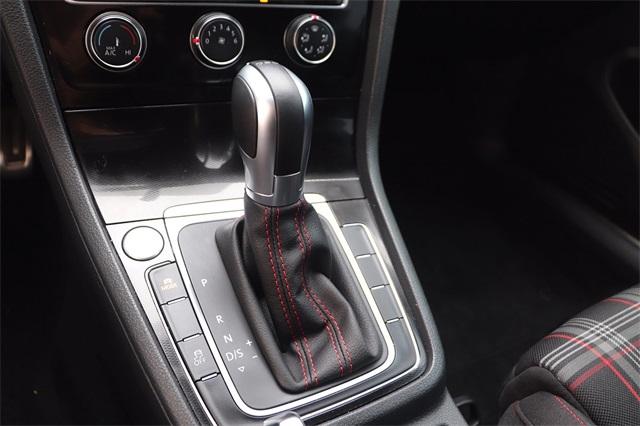 volkswagen-golfgti-2017-p-3vw447au1hm002121image-19