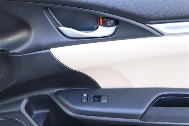 honda-civic-2017-p-2hgfc2f5xhh520988image-16