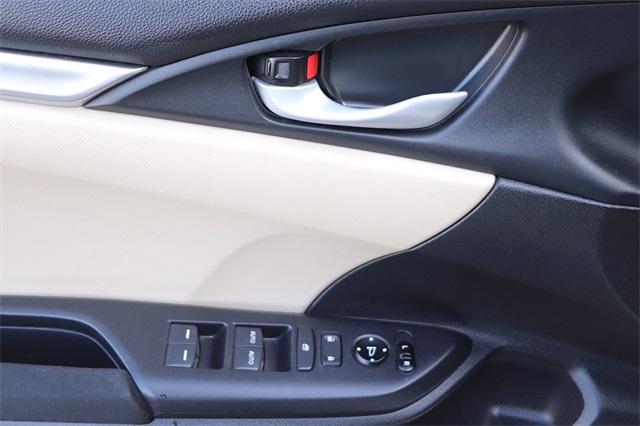honda-civic-2017-p-2hgfc2f5xhh520988image-9