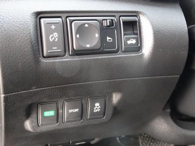 54113-3587-nissan-sentra-2016-12216