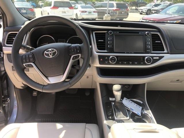 5412-toyota-highlander-2019-6953