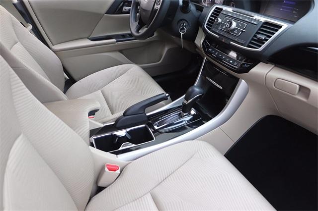 honda-accord-2017-p-1hgcr2f33ha221535image-14