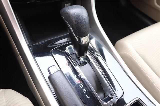 honda-accord-2017-p-1hgcr2f33ha221535image-20