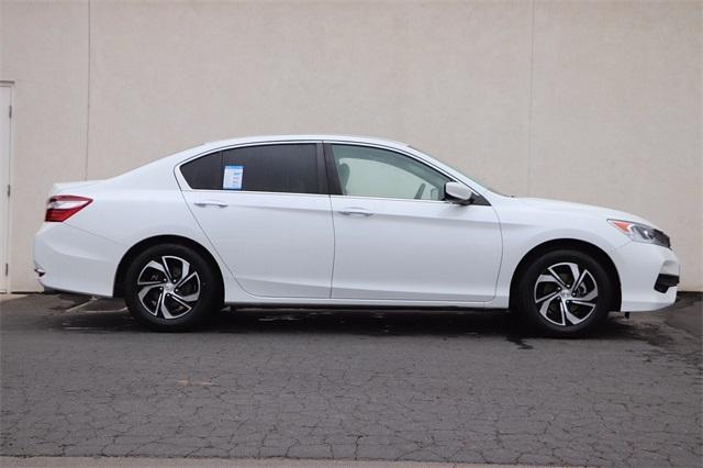 honda-accord-2017-p-1hgcr2f33ha221535image-5
