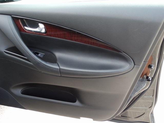 54132-3588-infiniti-qx50-2016-81216
