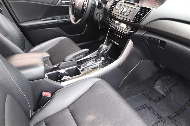 honda-accord-2017-p-1hgcr2f55ha093770image-14