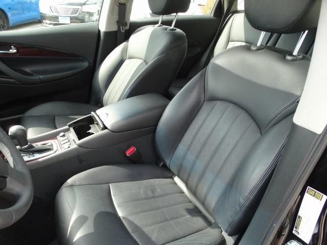 54147-3588-infiniti-qx50-2016-81216