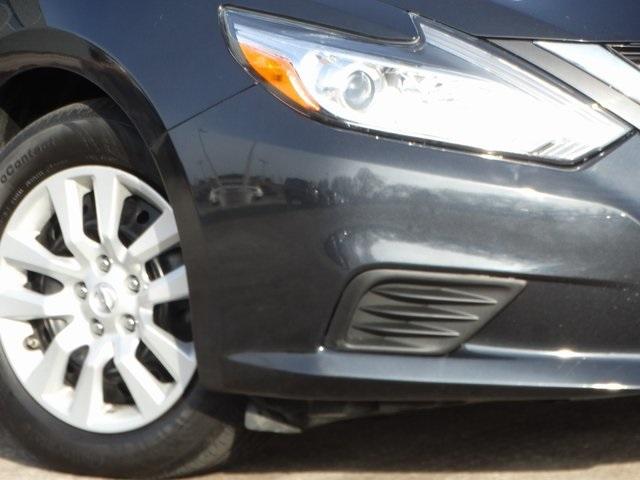 54233-3591-nissan-altima-2016-13116