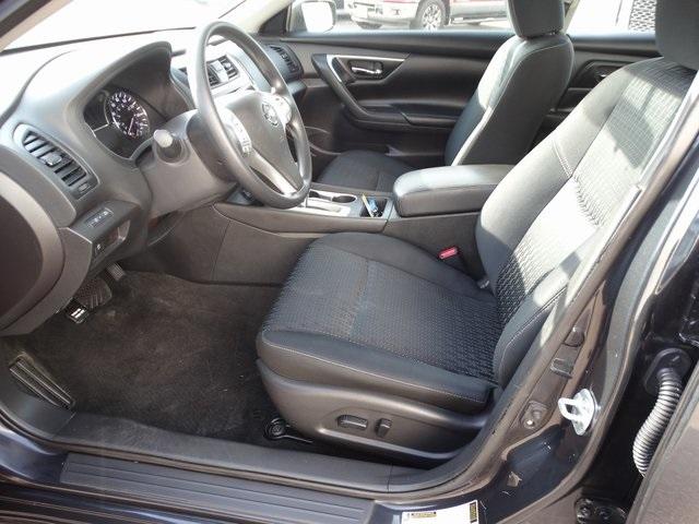 54245-3591-nissan-altima-2016-13116
