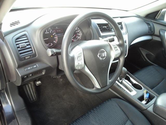 54248-3591-nissan-altima-2016-13116