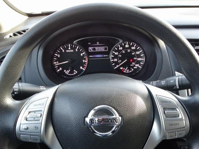 54259-3591-nissan-altima-2016-13116