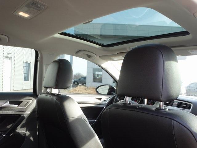 54300-3593-volkswagen-golf-2016-golf
