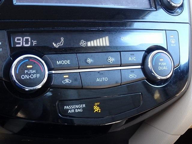 54385-3597-nissan-rogue-2016-22616
