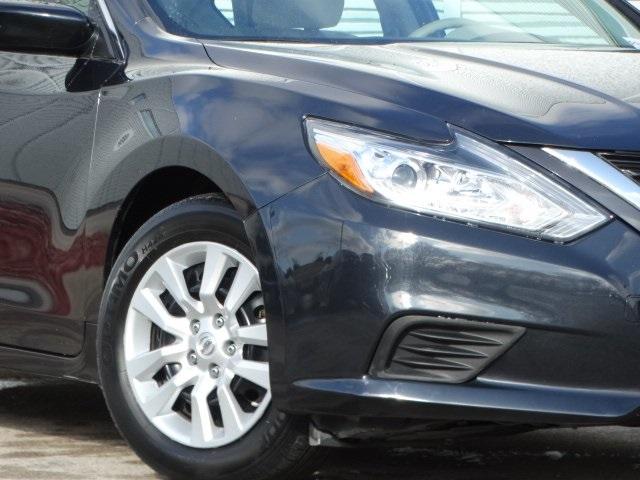 54394-3598-nissan-altima-2016-13116