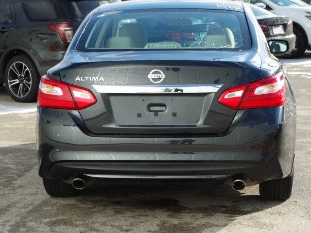 54404-3598-nissan-altima-2016-13116
