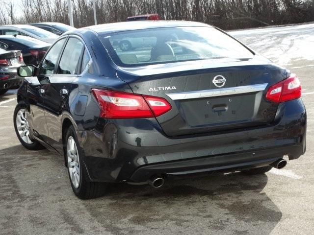 54405-3598-nissan-altima-2016-13116