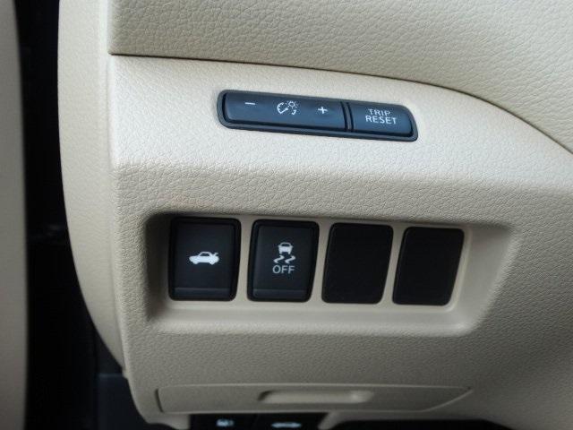 54413-3598-nissan-altima-2016-13116