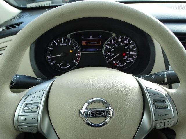 54421-3598-nissan-altima-2016-13116