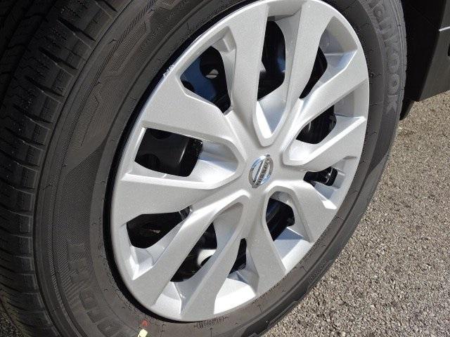 54642-3605-nissan-rogue-2020-22010