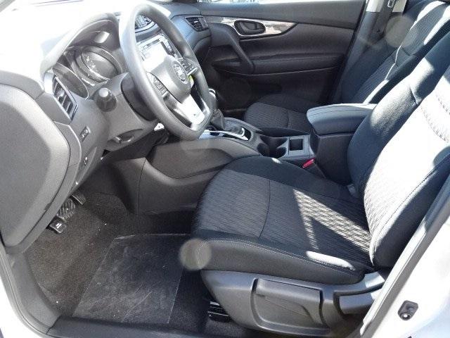 54650-3605-nissan-rogue-2020-22010