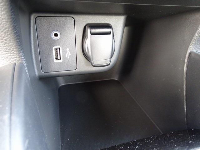 54687-3606-nissan-versa-2020-10210
