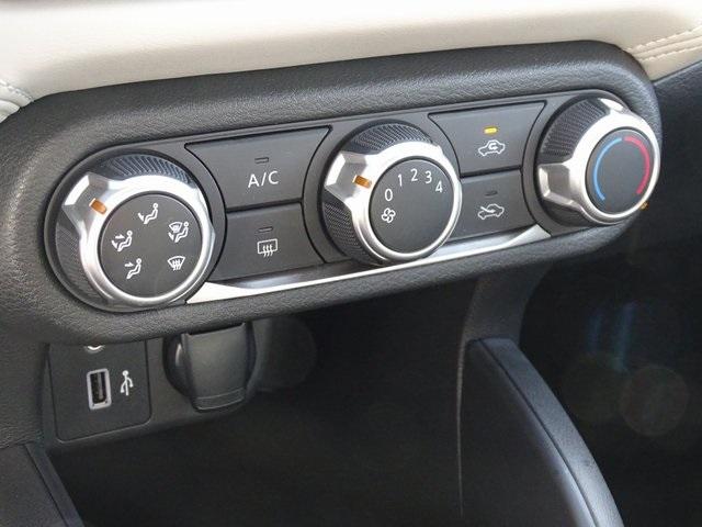 54688-3606-nissan-versa-2020-10210