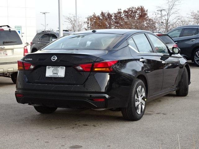 54705-3607-nissan-altima-2020-13110