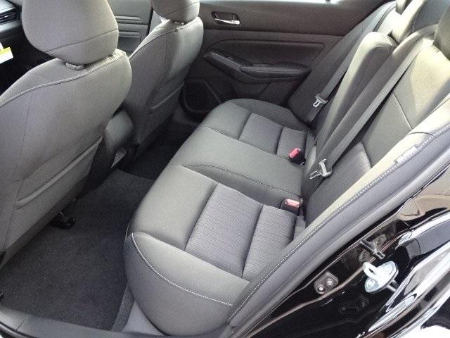 54708-3607-nissan-altima-2020-13110