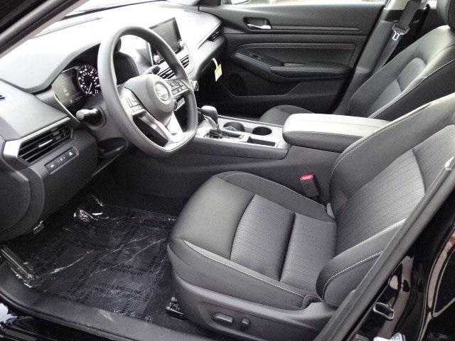 54710-3607-nissan-altima-2020-13110