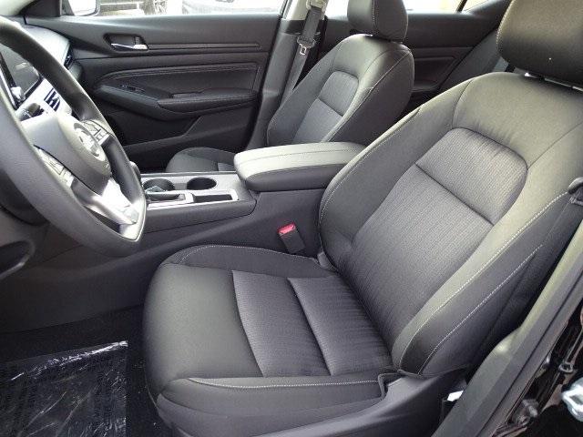 54712-3607-nissan-altima-2020-13110
