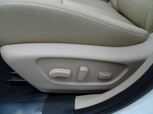 54744-3608-nissan-rogue-2020-22210