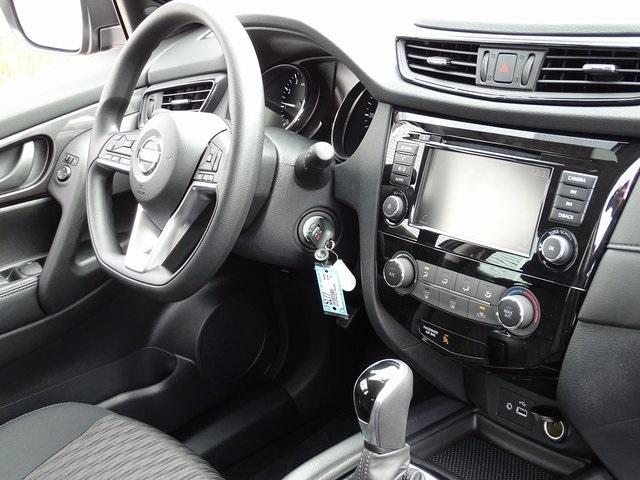 54765-3609-nissan-rogue-2020-22010
