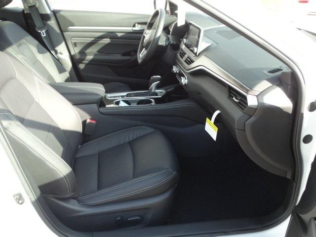 54795-3610-nissan-altima-2020-13610