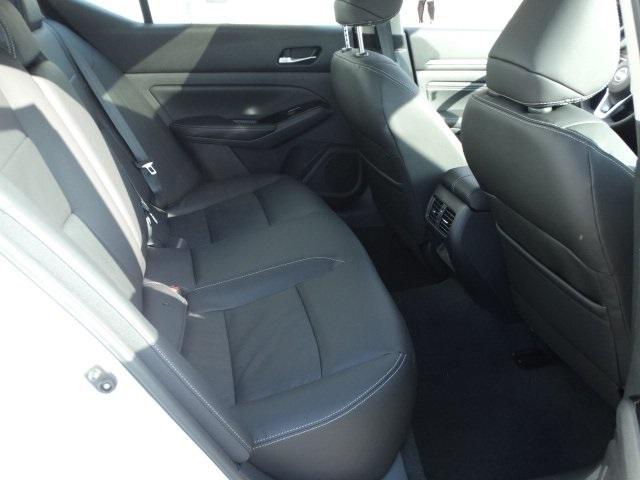 54799-3610-nissan-altima-2020-13610
