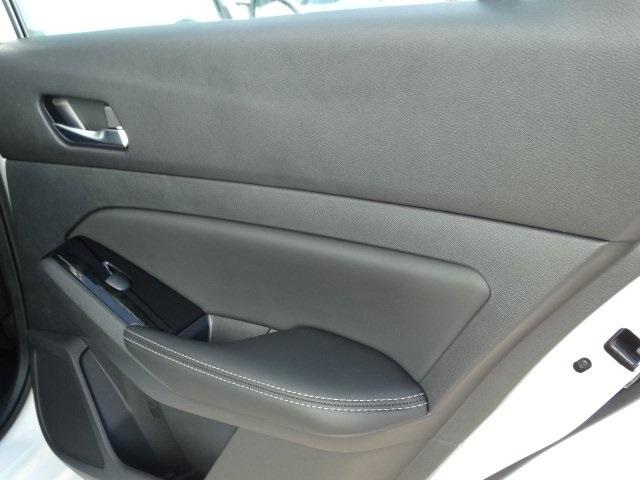 54801-3610-nissan-altima-2020-13610