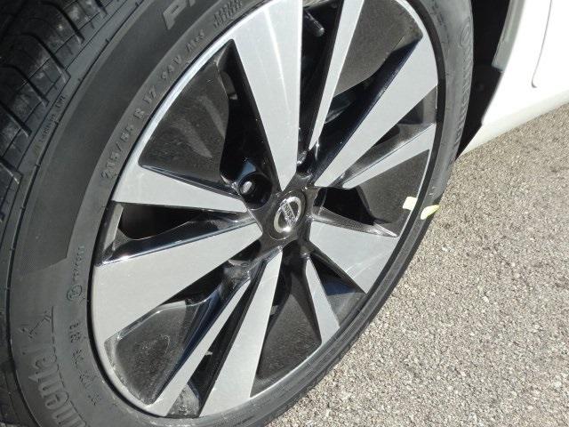 54802-3610-nissan-altima-2020-13610